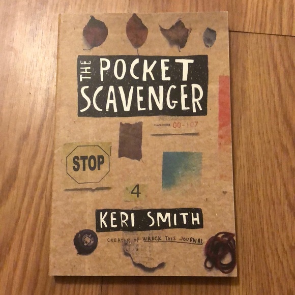 Keri Smith "The Pocket Scavenger" Scavenger Hunt Adventure Book - Picture 1 of 5